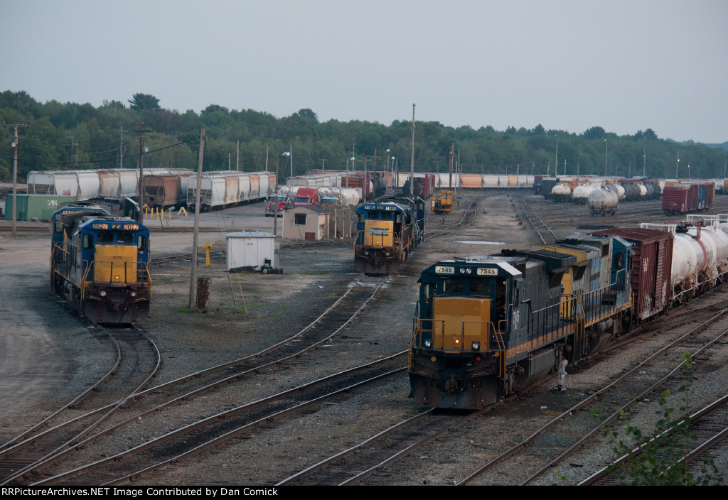 Former CSX C40-8's at Rigby Yard